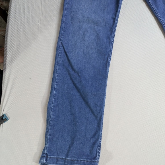 Sold - Picture 6 of 11